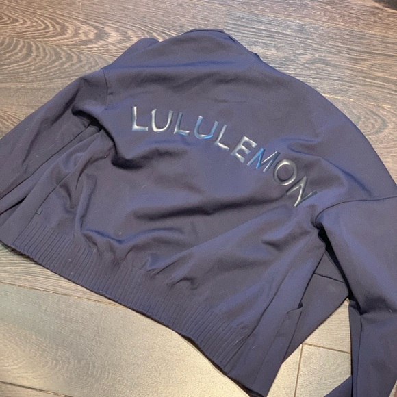 LULULEMON workout sweater - Picture 1 of 4